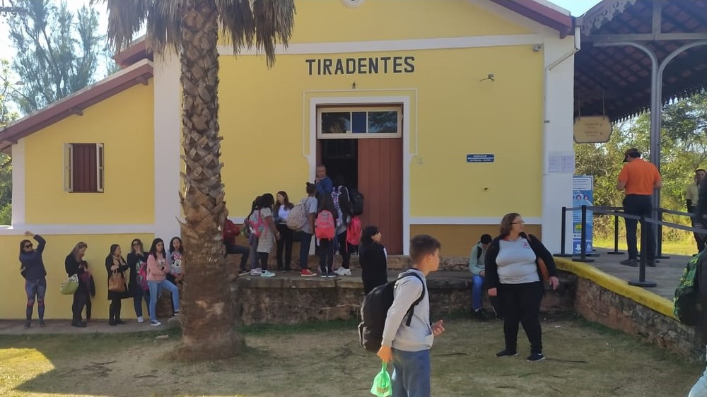 Escola de Muriaé vence prêmio e visita pontos históricos do estado