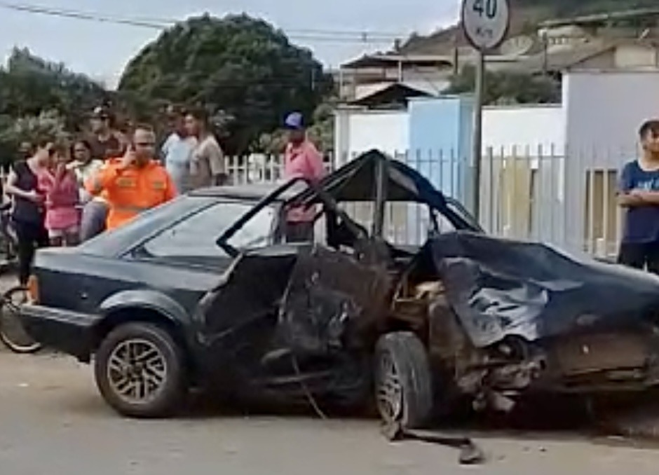 Idoso bate carro e fica ferido no Bairro São Cristóvão