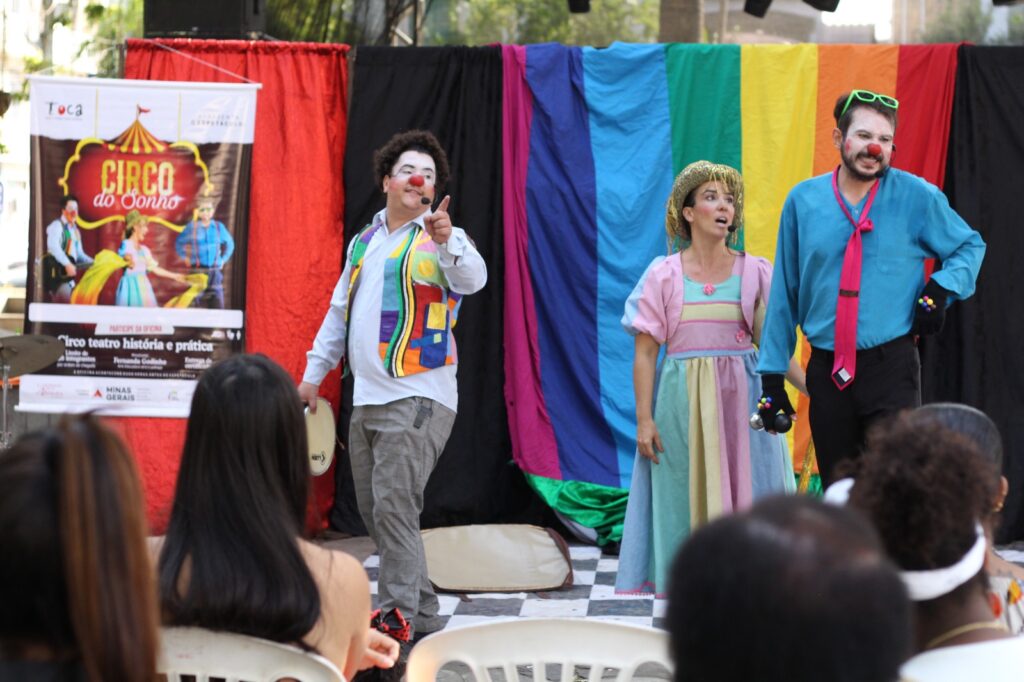 Grupo TOCA leva o espetáculo “Circo do Sonho” a cidades da região