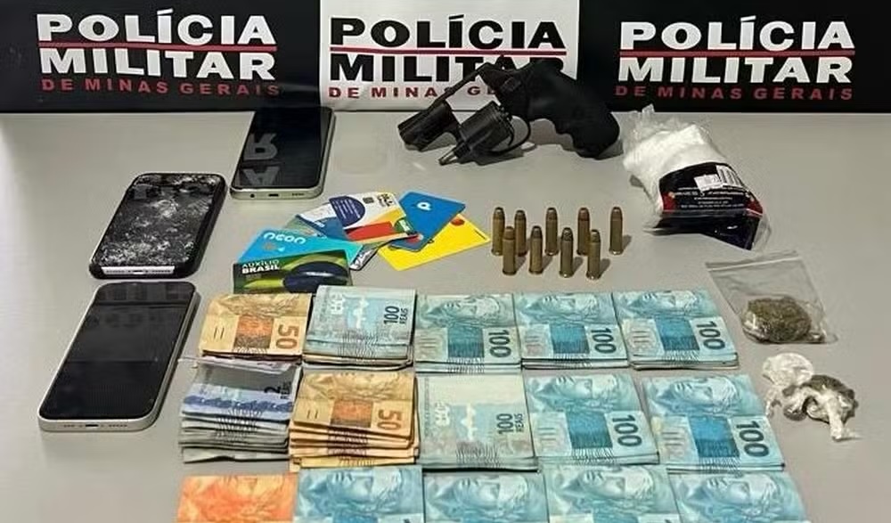 Trio é preso com arma e mais de R$ 10 mil, em Rio Pomba