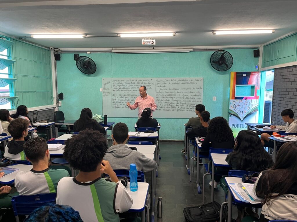 Começam as matrículas na rede estadual de ensino de Minas