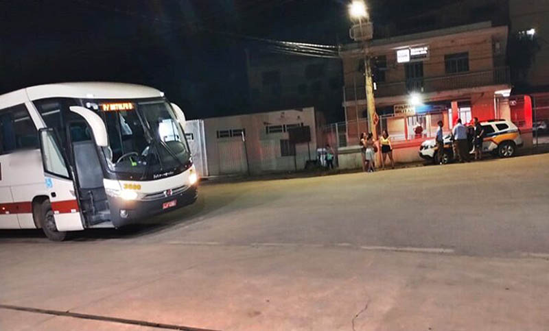 Ônibus que seguia para Astolfo Dutra é assaltado em Guarani