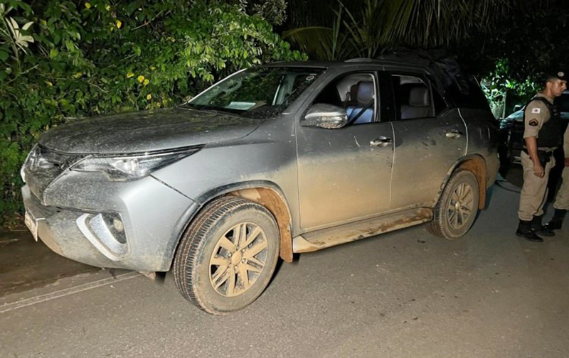 Carro em nome do prefeito de Miraí é usado em sequestro