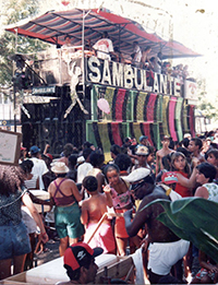 Sambulante volta ao carnaval