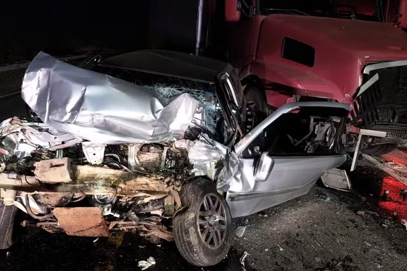 Duas pessoas morrem em acidente na BR-116, em Miradouro