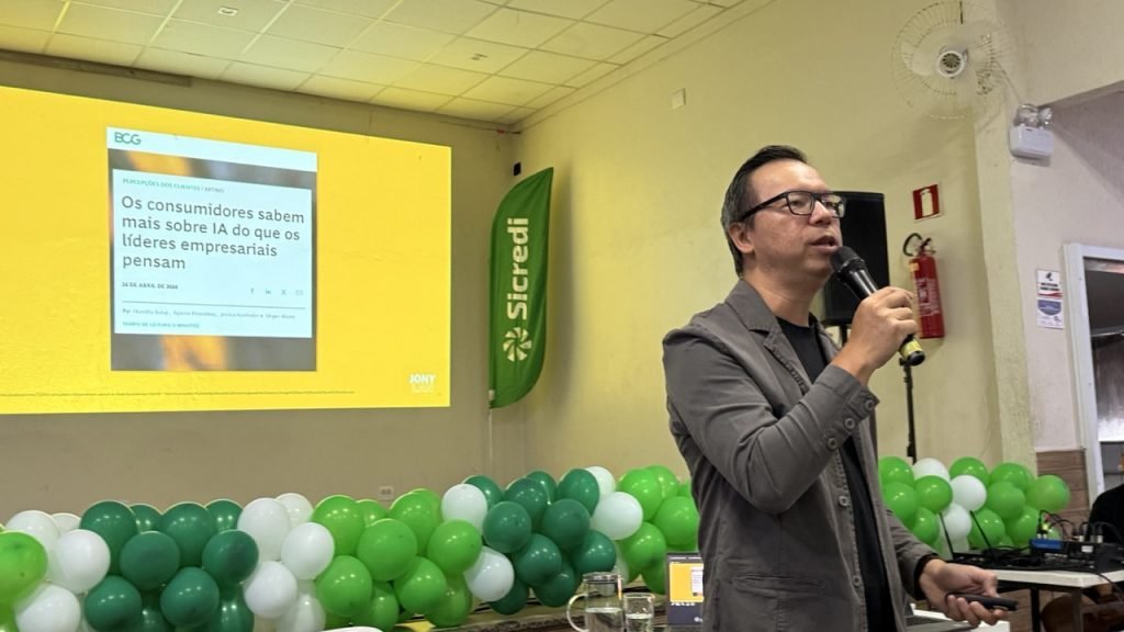 Palestra sobre Inteligência Artificial lota Clube do Remo