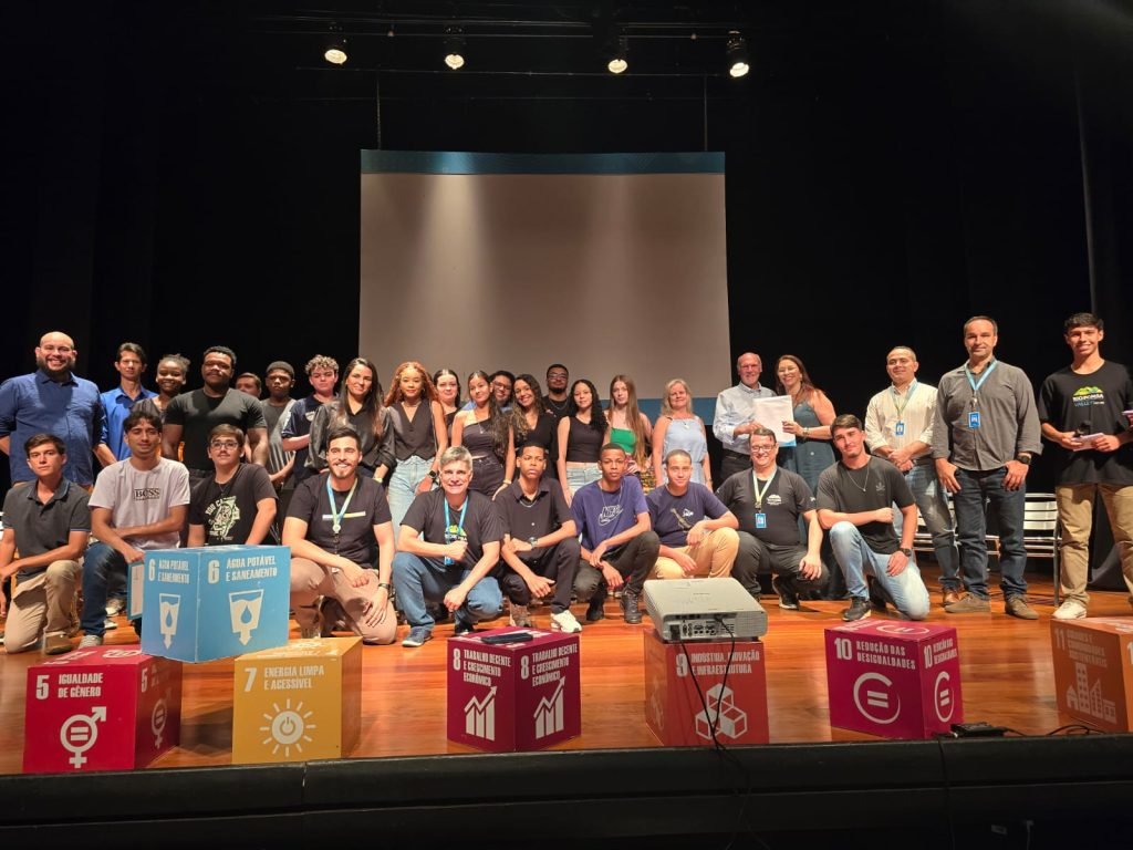 Educação digital transforma 150 jovens da Zona da Mata