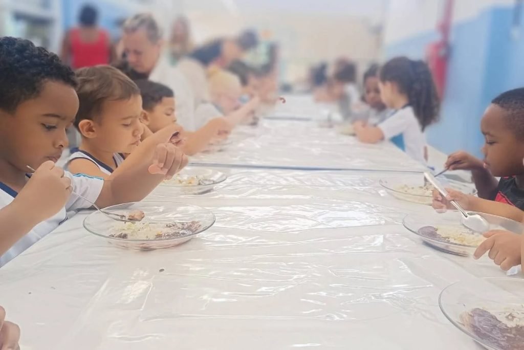 Merenda escolar em Cataguases reforça saúde dos alunos
