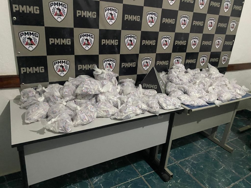 Operação Escudo Urbano apreende mais de 4 mil pinos de cocaína em Além Paraíba