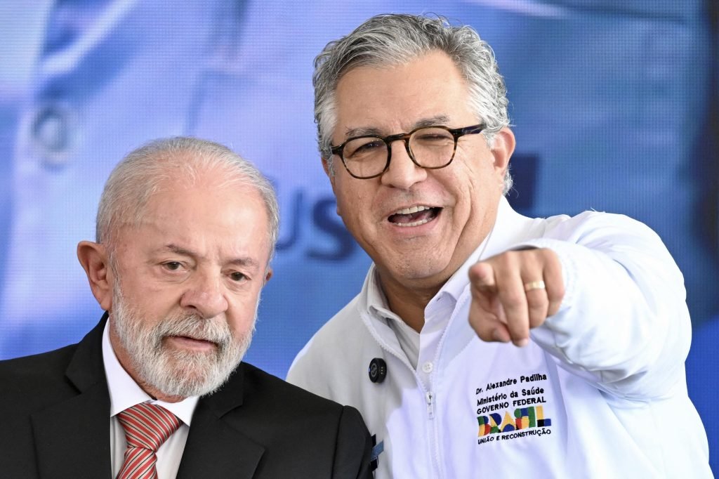 Governo Lula cria auxílio transporte para tratamento de câncer