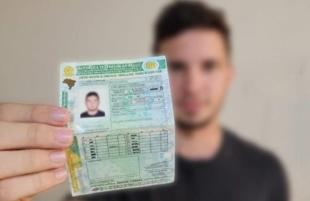CNH será renovada de graça para motoristas sem multa de trânsito