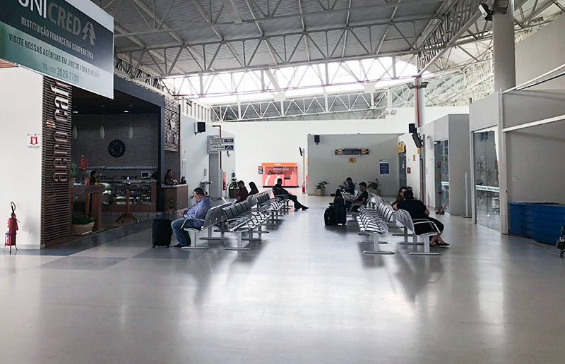 Fluxo de passageiros no Aeroporto Regional da Zona da Mata cai mais de 30%