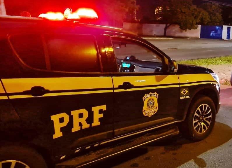 Colisão frontal deixa dois feridos na BR-116, em Além Paraíba