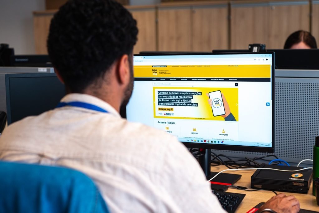 Primeiro emplacamento de veículo passa a ser totalmente on-line