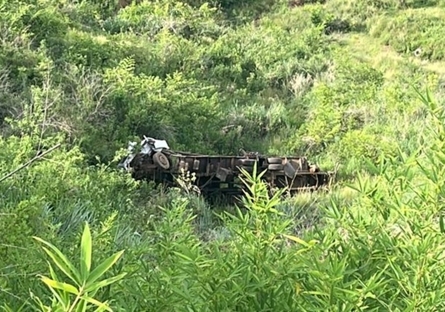 Caminhoneiro morre após pular de veículo na Serra da Vileta