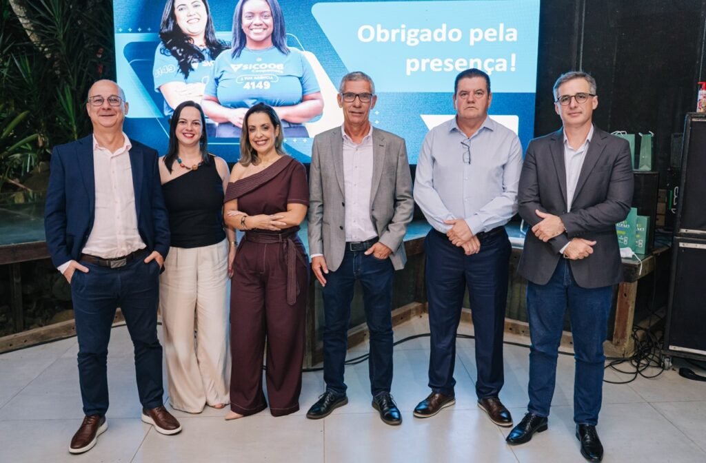 Mais de 200 cooperados participam da Assembleia Geral do Sicoob Coopemata
