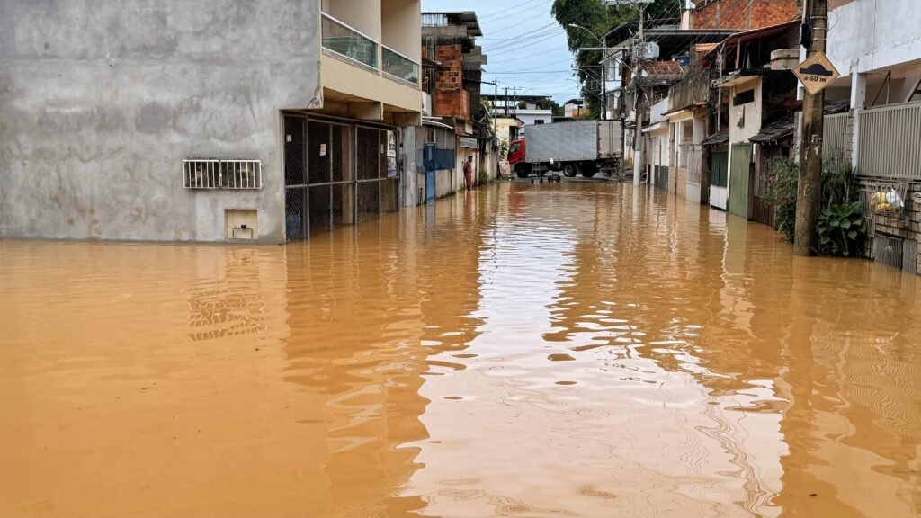 Vítimas das chuvas poderão receber auxílio emergencial de R$ 600