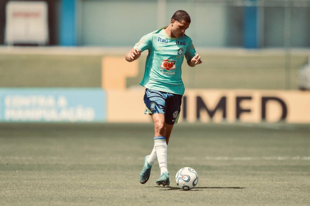 Zagueiro cataguasense está na seleção brasileira sub-17