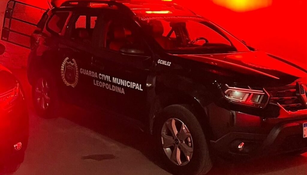 Homem é preso na rodoviária de Leopoldina após exigir dinheiro de idosa