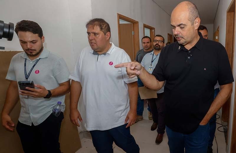 Governo de Minas vistoria obras finais de nova UBS em Ubá