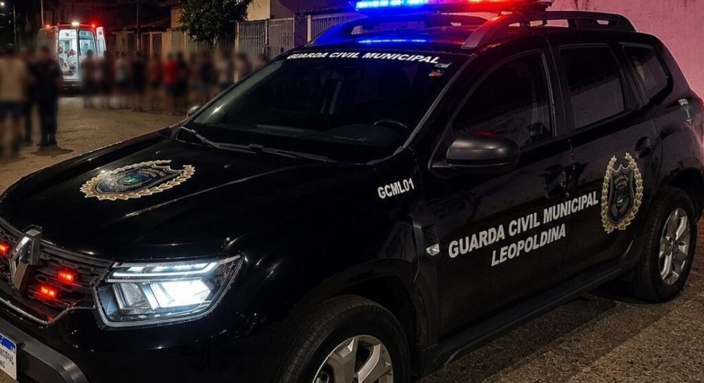 Homem é preso após agredir três pessoas em Leopoldina