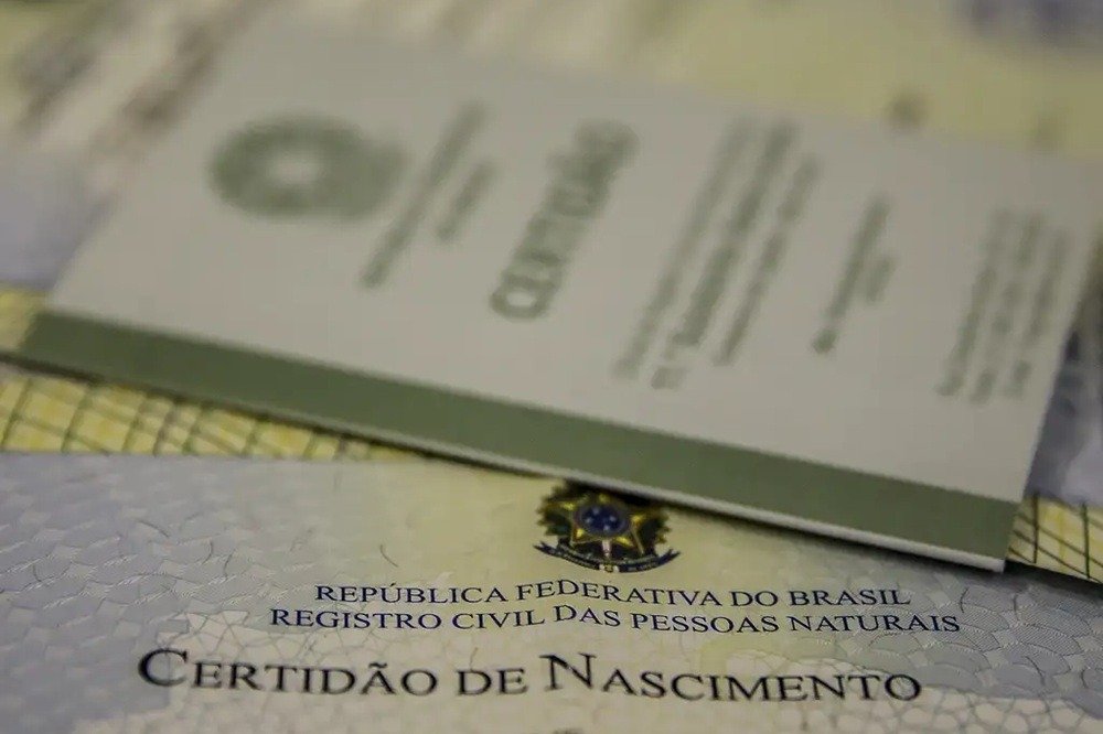 Cartórios de registro civil passam a oferecer gratuidade para quem comprovar baixa renda