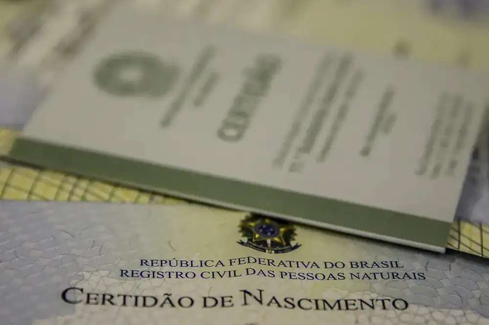 Cartórios de registro civil passam a oferecer gratuidade para quem comprovar baixa renda