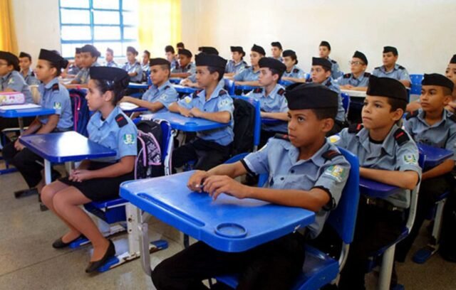 Decisão do TJMG mantém suspensão de escolas cívico-militares no estado