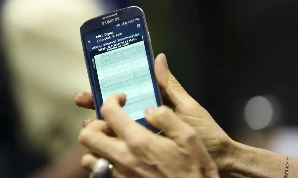 CRLV 2026: governo de MG divulga calendário do licenciamento de veículos