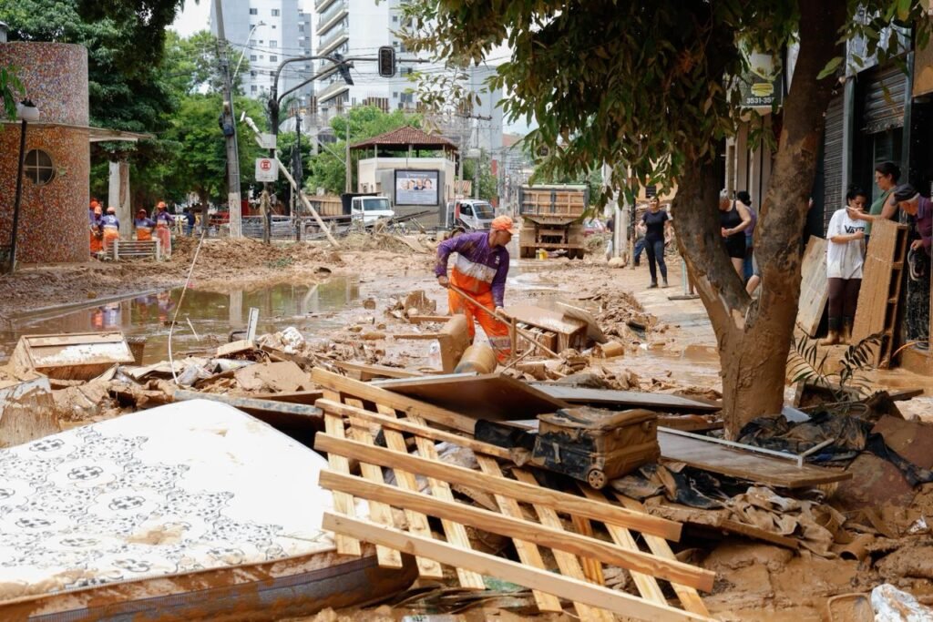 Ubá renova situação de emergência para manter obras após enchente