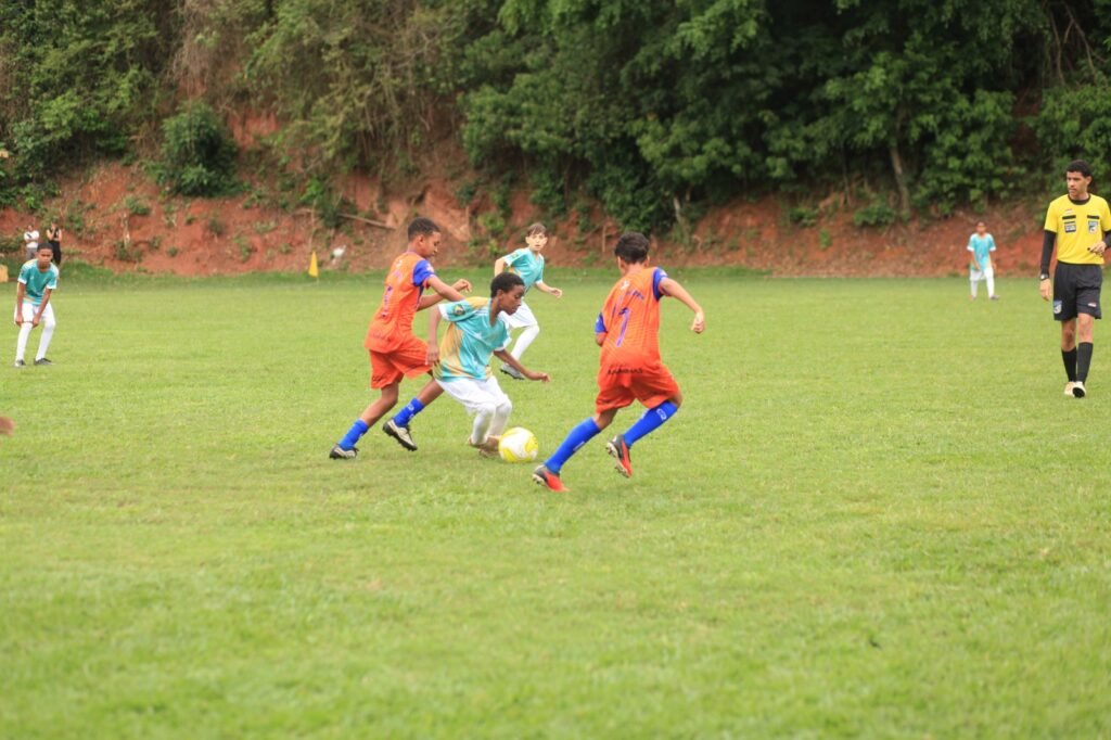 Primeira Copa Barano de Integração Sub-12 começa em Cataguases