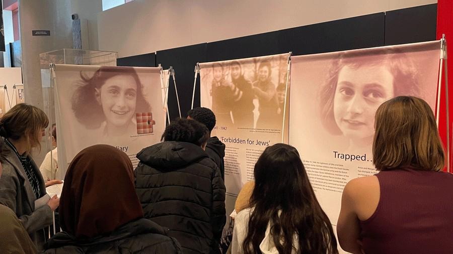 Aberta ao público, em Cataguases, a exposição sobre Anne Frank
