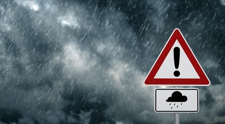 Previsão é de chuvas intensas e ventos fortes até domingo (25)