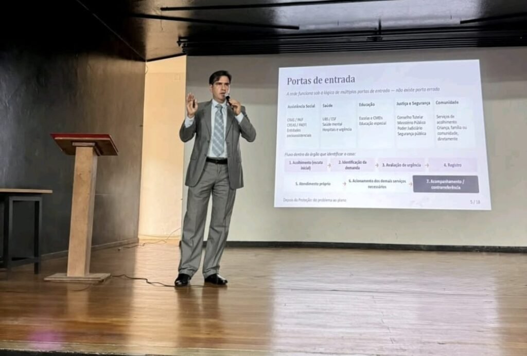 Promotor de Justiça participa da Semana da Criança e do Adolescente