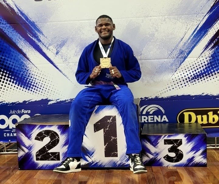 Atleta de Cataguases é campeão invicto no jiu-jitsu, em Juiz de Fora