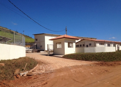 Vista geral do novo abatedouro municipal, no bairro S&atilde;o Diniz