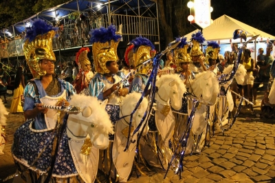 A passagem da Portela na avenida agitou o p&uacute;blico