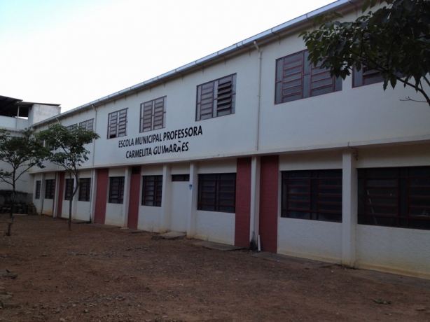 Estudantes da rede municipal de ensino retornam &agrave;s aulas nesta segunda-feira