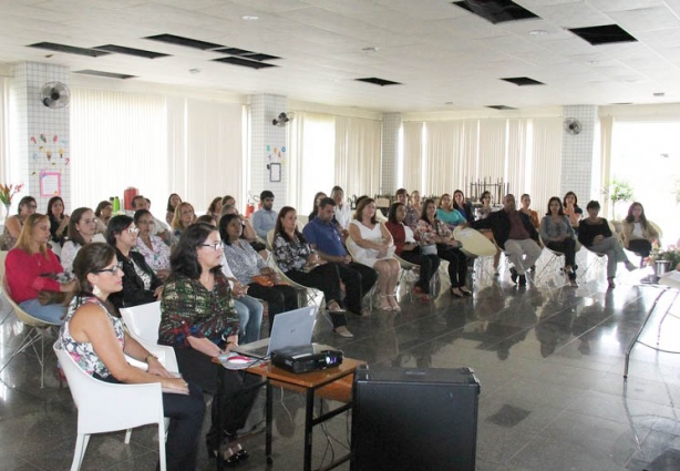 A solenidade de posse aconteceu na sede da Secretaria Municipal de Educação