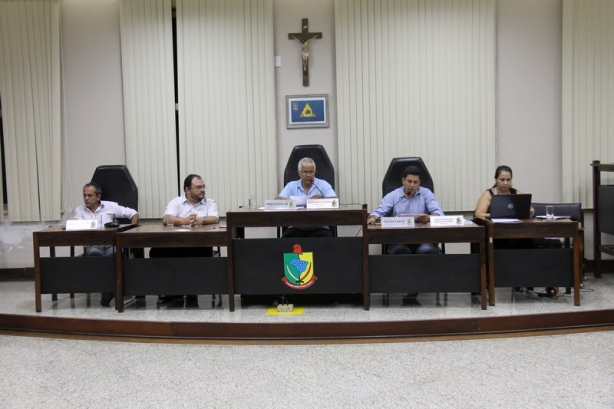 A reuni&atilde;o vai debater assuntos pol&ecirc;micos que est&atilde;o em pauta j&aacute; h&aacute; v&aacute;rias sess&otilde;es