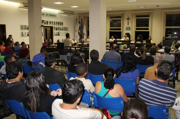 A C&acirc;mara recebeu grande p&uacute;blico para assistir &agrave; vota&ccedil;&atilde;o do projeto de cria&ccedil;&atilde;o da APA Serra da Neblina