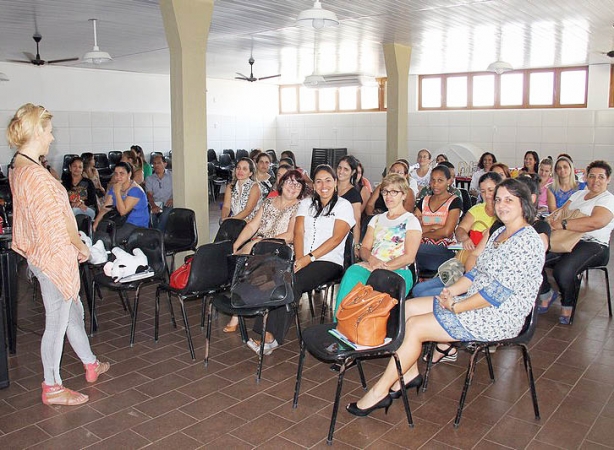 O encontro aconteceu no sal&atilde;o de eventos da Creche S.O.S 