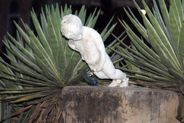 A est&aacute;tua &quot;Manequinho&quot;, foi quebrada por v&acirc;ndalos na &uacute;ltima semana