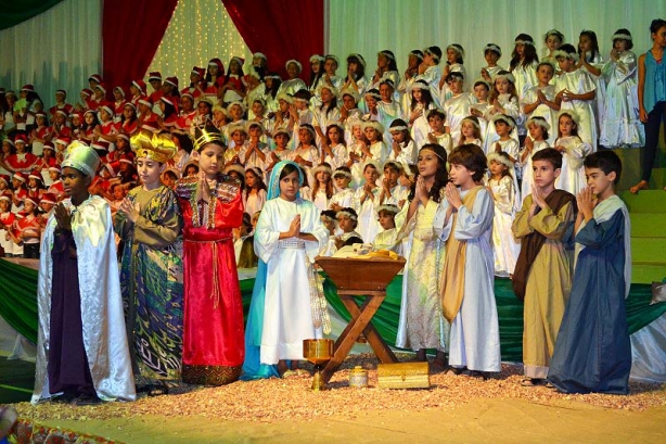 A representa&ccedil;&atilde;o do pres&eacute;pio vivo foi um dos pontos altos da Cantata de Natal