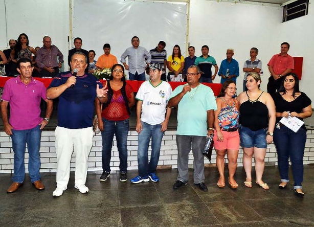 Marco Ant&ocirc;nio Baiano e sua equipe de volunt&aacute;rios na luta contra as drogas