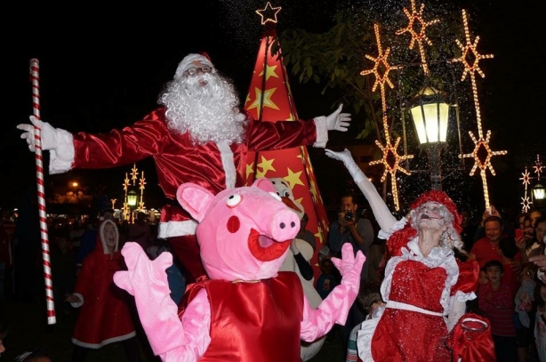 O Grupo Toca Teatro far&aacute; um Cortejo de Natal nesta quinta-feira, no centro da cidade