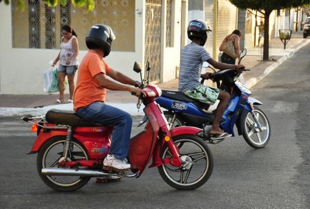 Carteira de habilita&ccedil;&atilde;o para condutores de cinquentinhas ser&aacute; exigida a partir de junho