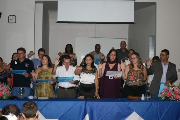 Momento da posse da nova diretoria do Sinserpu que vai cumprir mandato de quatro anos