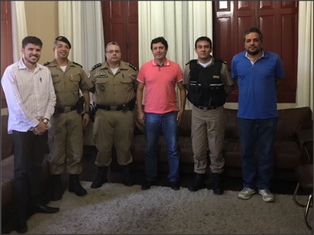 O chefe de Gabinete Jo&atilde;o Paulo, Major Wilian, Major Alexnadre, Prefeito Wilian, Tenente Coronel Ramos e o vereador Michelangelo