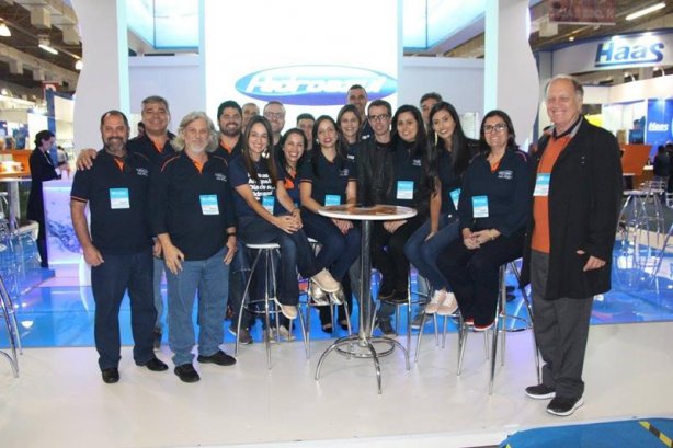 Equipe da Hidroazul presente na Expolazer: Empresa teve participa&ccedil;&atilde;o destacada no evento